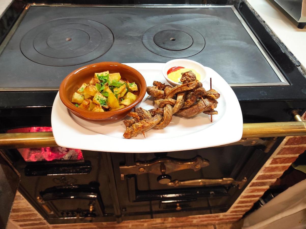 Vinarius, Posada Rural Castellanos de Villiquera Ngoại thất bức ảnh